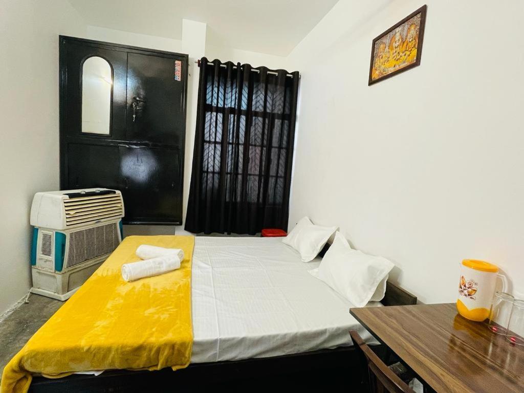 Shree Balaji Homestay Ayodhya Eksteriør billede