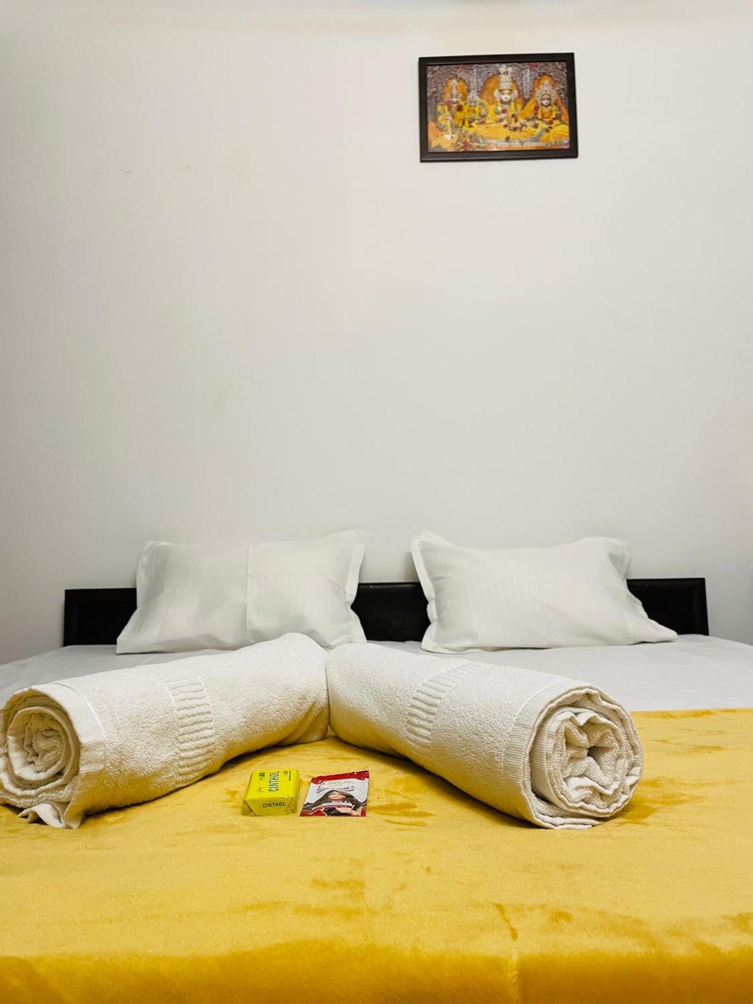 Shree Balaji Homestay Ayodhya Eksteriør billede